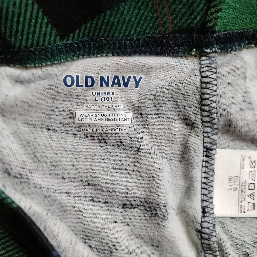 Old Navy pajamas set size 10 Christmas plaid Santa cotton unisex holiday green